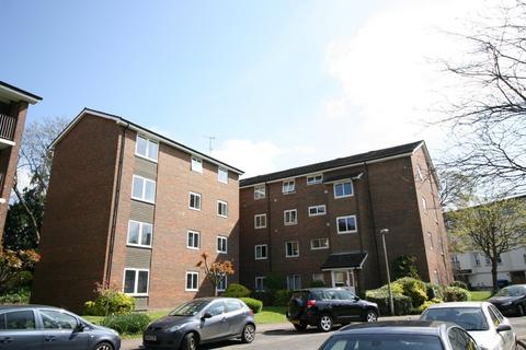 3 bedroom ground floor flat to rent, Reigate