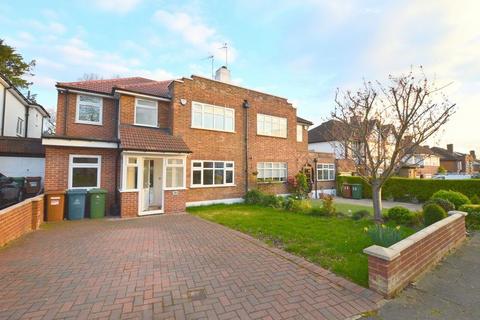 5 bedroom semi-detached house to rent - The Lawns, Hatch End