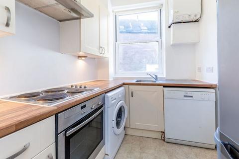 2 bedroom flat to rent, NW1