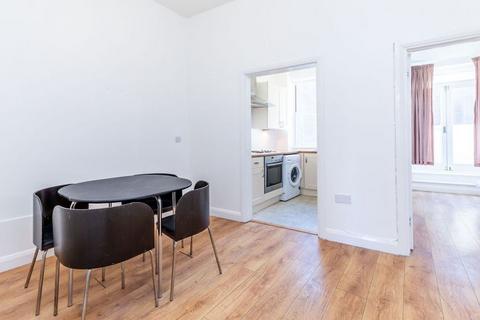 2 bedroom flat to rent, NW1