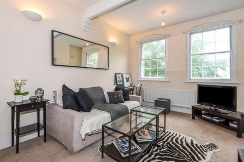 2 bedroom apartment to rent, Lutton Terrace,  Hampstead,  NW3