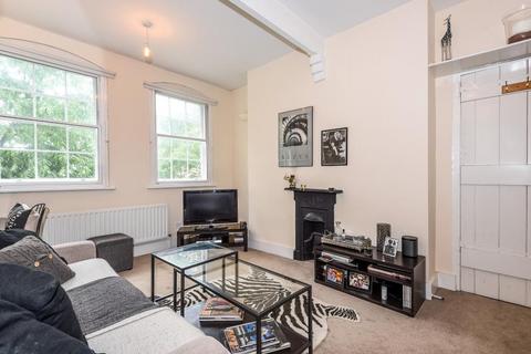 2 bedroom apartment to rent, Lutton Terrace,  Hampstead,  NW3