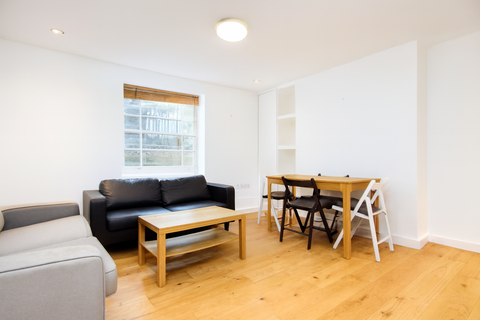 3 bedroom flat to rent, St Johns Grove, Archway, N19