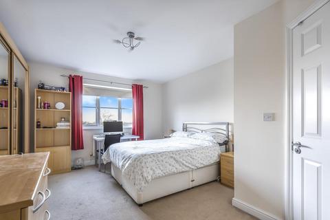 2 bedroom apartment to rent, Buckingham Road,  Bicester,  OX26
