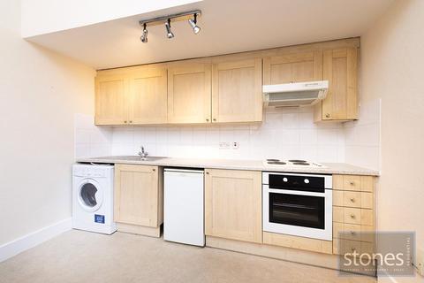 Studio to rent, Strathray Gardens, London, NW3