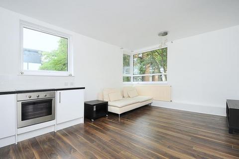 1 bedroom apartment to rent, Victoria Villas,  Richmond,  TW9