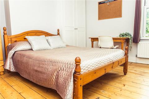 5 bedroom semi-detached house to rent, Gardner Road, Guildford, Surrey, GU1