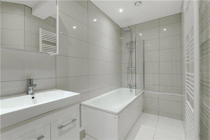Apartment in Islington - View 2
