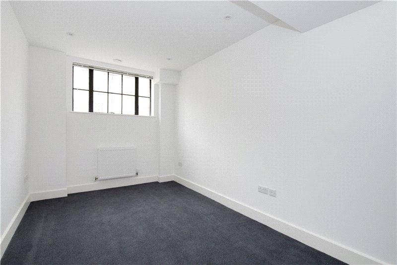 Apartment in Islington - More
