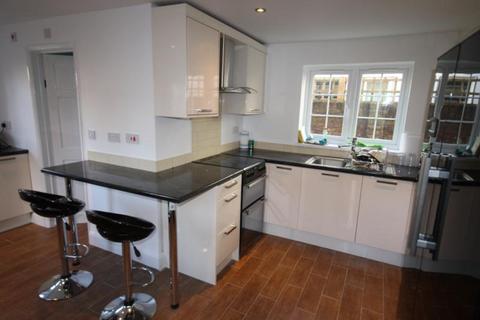 6 bedroom detached house to rent, Strode Street, Egham, Surrey, TW20