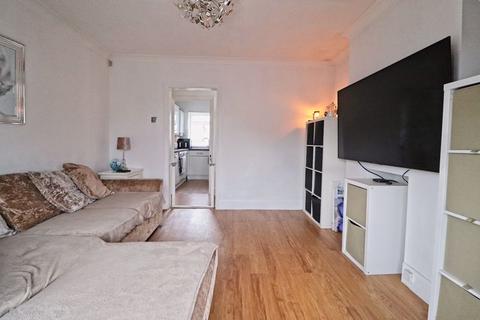 2 bedroom bungalow for sale, Eastern Avenue, South Benfleet