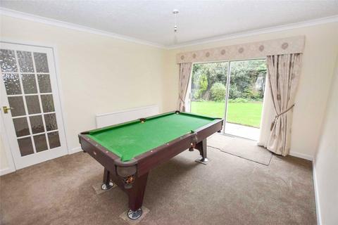 4 bedroom detached house to rent - Buttermere Drive, Hale Barns, Altrincham, Greater Manchester, WA15