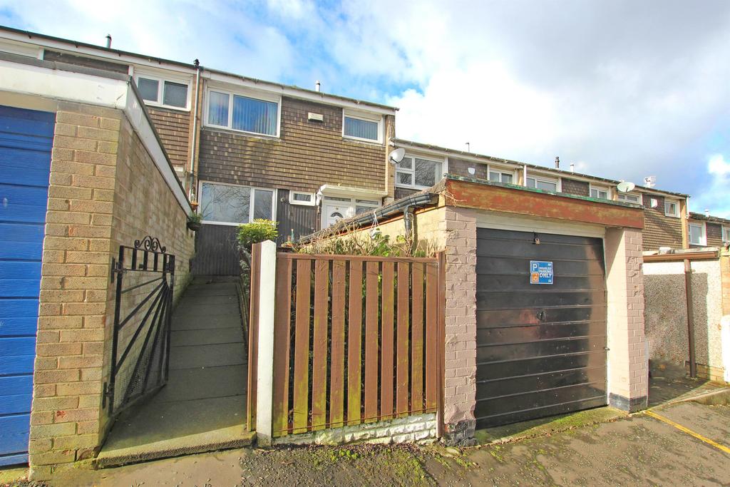 Scotland Bank Terrace Blackburn BB2 4NE 3 bed terraced house £79,950