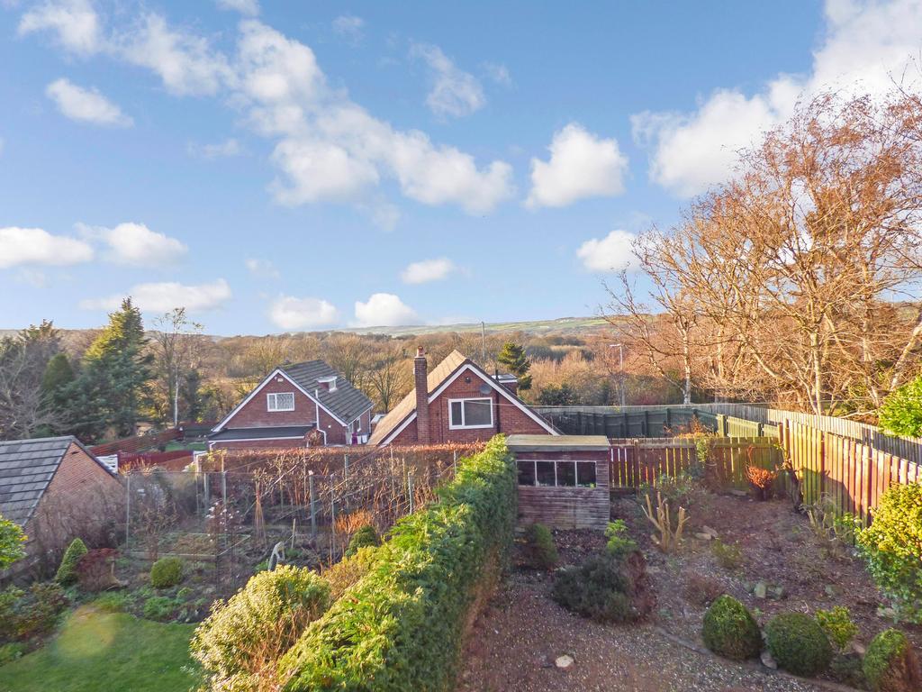 Old Main Street, Ryton, Tyne and Wear, NE40 4EU 2 bed semidetached