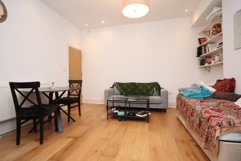 2 bedroom flat to rent, Hartham Road, Islington, N7