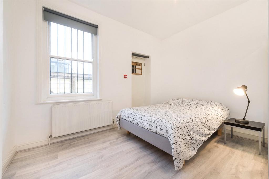 Apartment in London - View 3