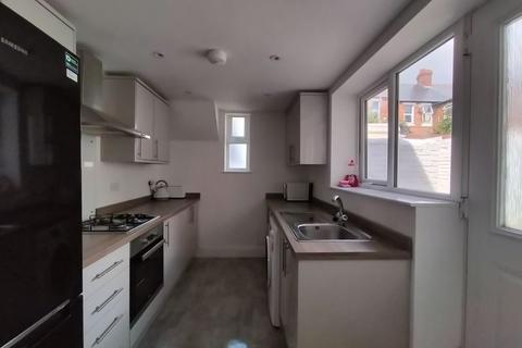 2 bedroom ground floor flat to rent, Dinsdale Road, Newcastle Upon Tyne NE2
