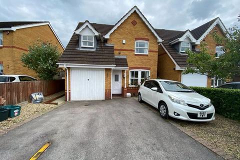 3 bedroom detached house to rent, Savages Wood Road, Bristol