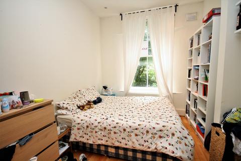 2 bedroom flat to rent, Hartham road, Holloway