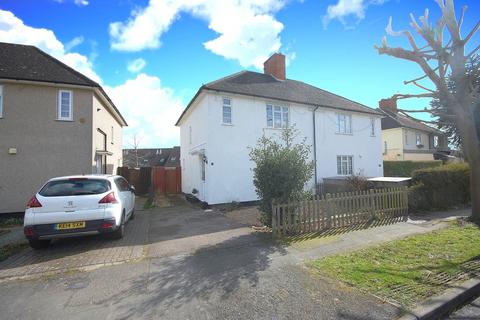 2 bedroom semi-detached house to rent, Stonecross Road, Hatfield