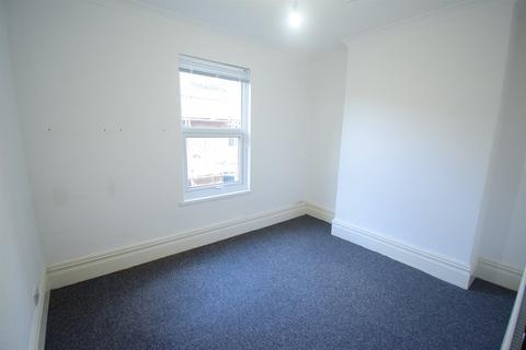 2 bedroom flat to rent, Cathedral Road, Cardiff