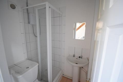 2 bedroom flat to rent, Cathedral Road, Cardiff