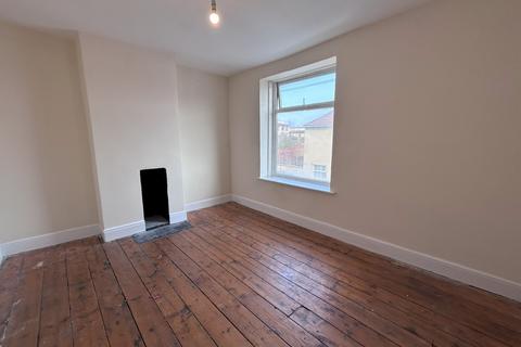 2 bedroom terraced house to rent, Whitehall, Bristol BS5