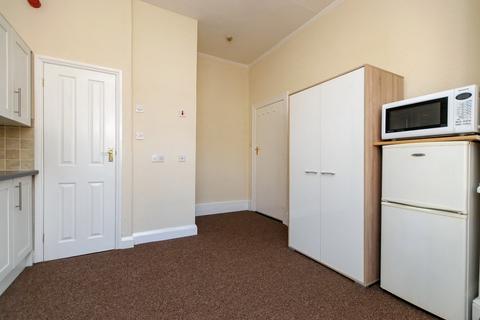 Studio to rent, Ravensbourne Road, Bromley BR1
