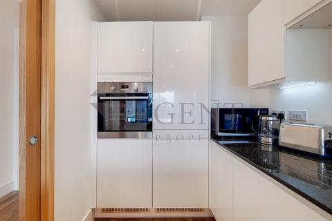 1 bedroom apartment to rent, George View, Knaresborough Drive, SW18