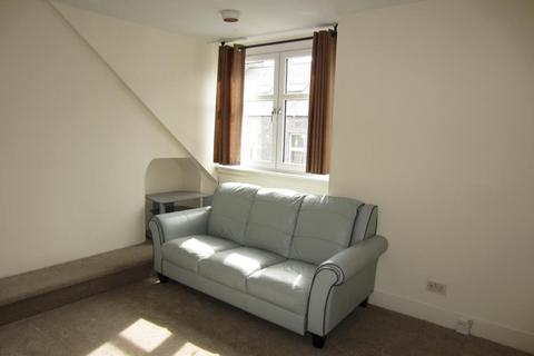 1 bedroom flat to rent, Richmond Street, First Left, AB25