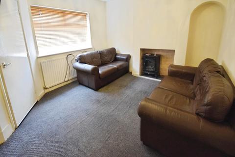 2 bedroom end of terrace house to rent, Bedale Place Blurton