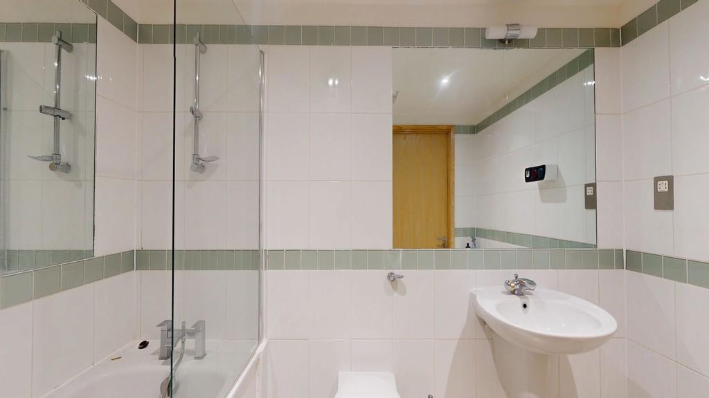 Family Bathroom - Angle 1