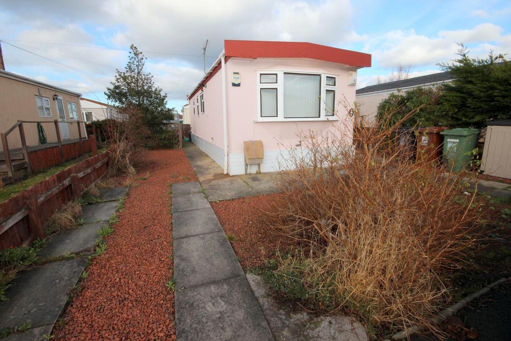 Elm Tree Park, Queen Street, Seaton Carew, Hartlepool 2 bed detached