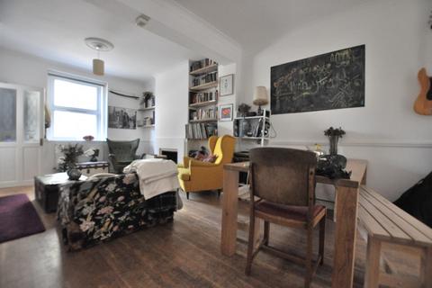 4 bedroom detached house to rent, Gascoigne Place, London E2