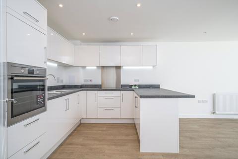 1 bedroom apartment to rent, Lapwing Heights, Waterside Way, London, N17