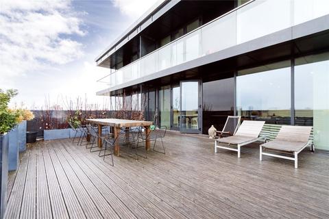 2 bedroom penthouse for sale, Amelia Street, Elephant and Castle, London, SE17