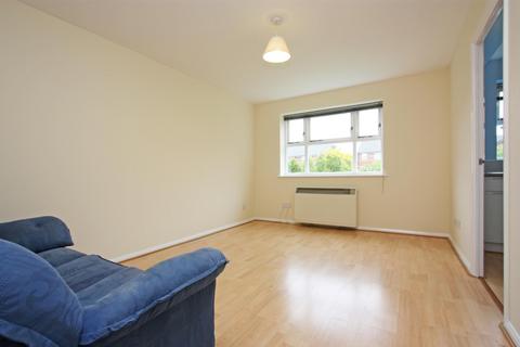 1 bedroom flat to rent, Molyneux Drive, Tooting Bec