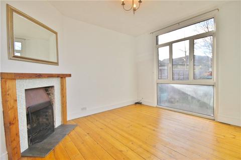 3a River Gardens, Feltham, TW14 0RE