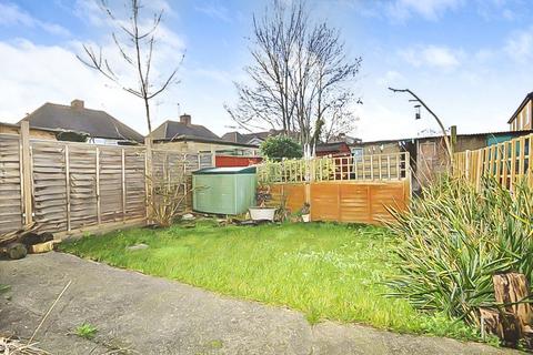 3a River Gardens, Feltham, TW14 0RE
