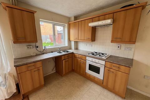 3 bedroom semi-detached house to rent, Bracken Road, Shirebrook, Mansfield