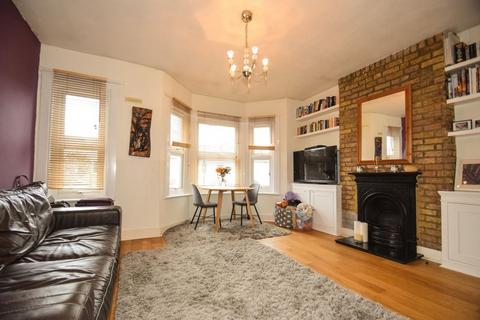 1 bedroom apartment to rent, Hamilton Road, London SW19