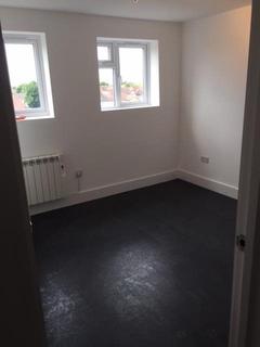 2 bedroom flat to rent - Old Church Road, Chingford ,