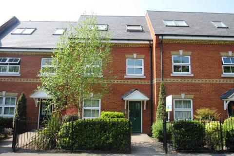 1 bedroom apartment to rent, Victoria Mews, St. Judes Road, Englefield Green, Egham, TW20