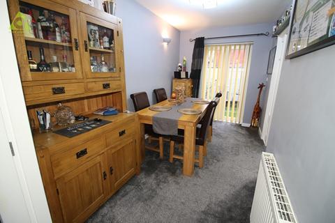 4 bedroom end of terrace house for sale, Church Street, Westhoughton, BL5