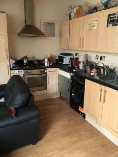2 bedroom apartment to rent, Flat 4 31, Wellington Road, Manchester, M16