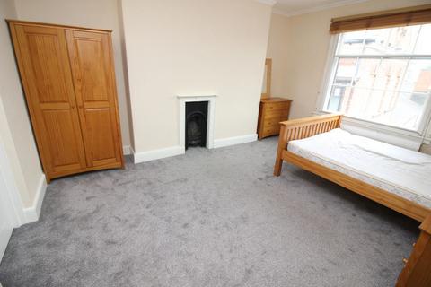 4 bedroom apartment to rent, Upper Northgate Street