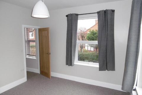 2 bedroom end of terrace house to rent, Montague Street, Beeston, NG9 1AL