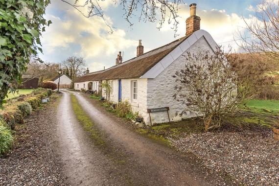 Old Burnside Cottages Rait Perth Perth And Kinross Ph2 3 Bed