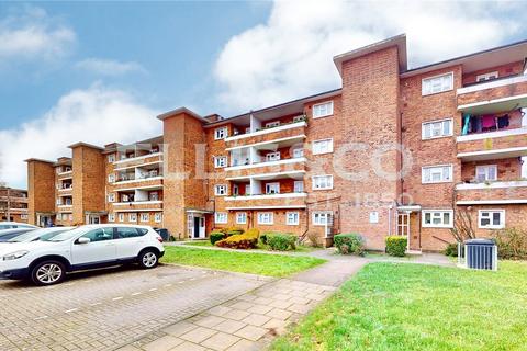 1 bedroom apartment to rent, Gauntlett Court, Wembley, HA0