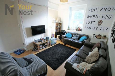 5 bedroom cottage to rent, Cottage Road, Leeds, LS6 4DD